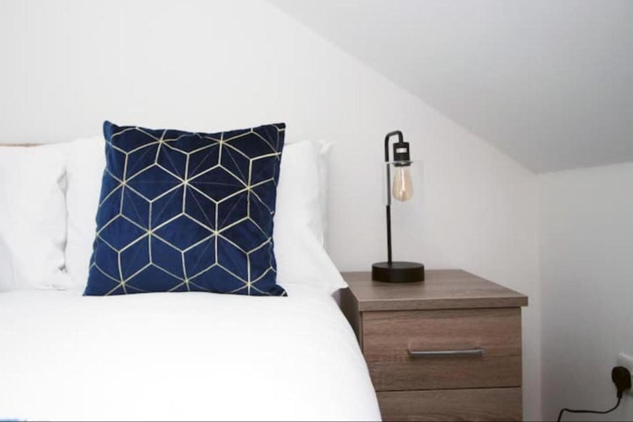 Flat In Cardiff City Centre ภายนอก รูปภาพ